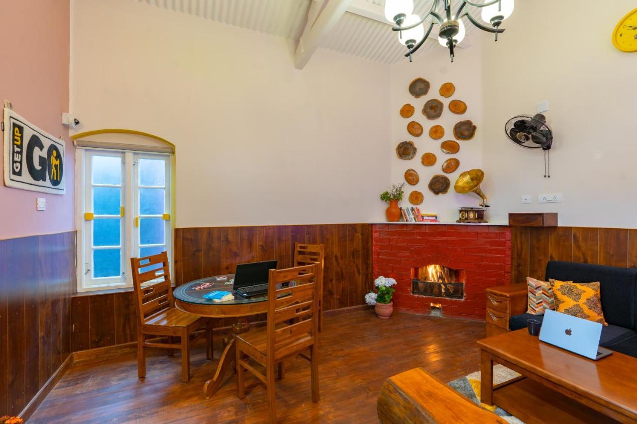 The Hosteller Udagamandalam Exterior foto